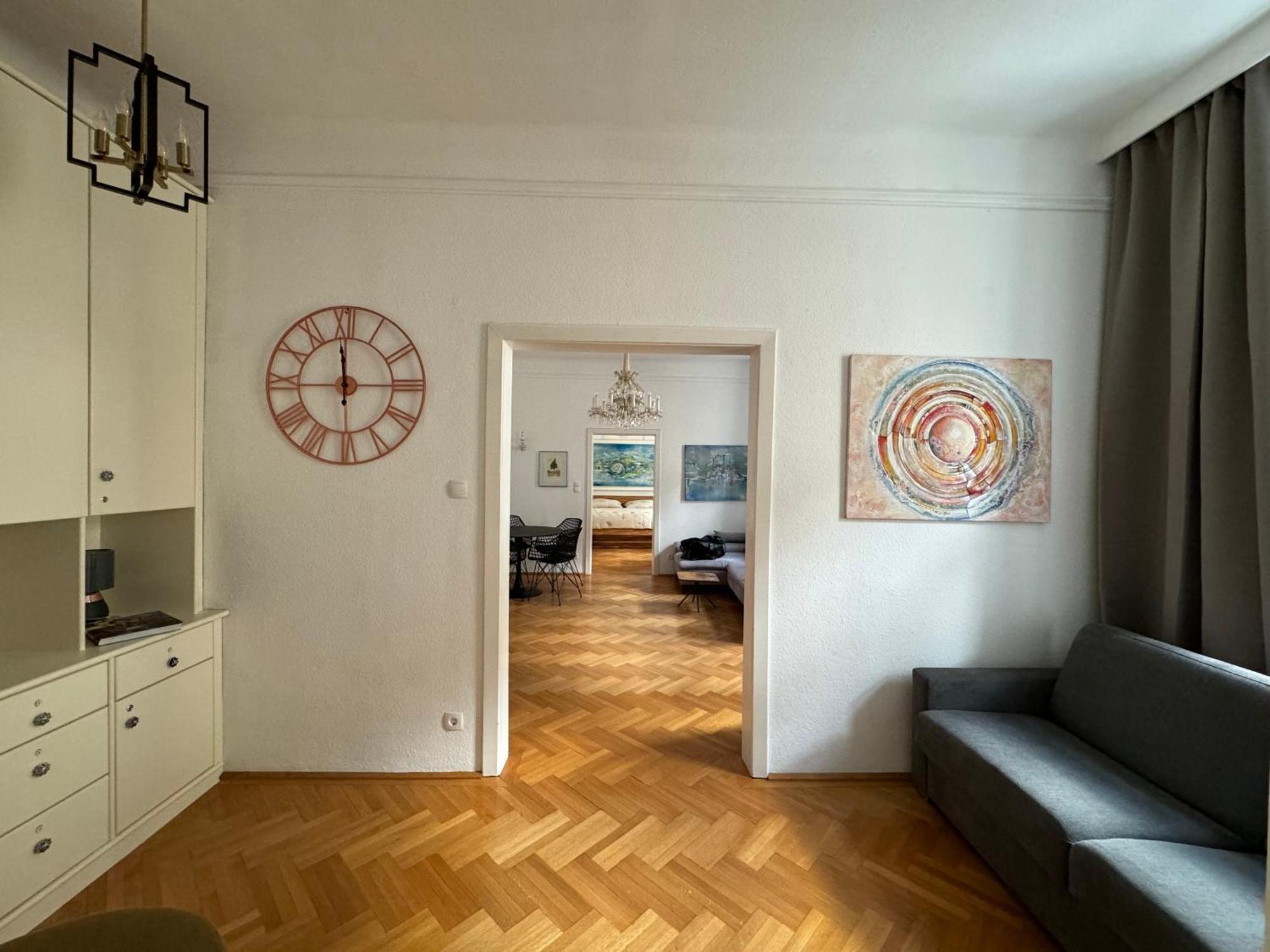 Atelier Lomani Apartment Wina Bagian luar foto